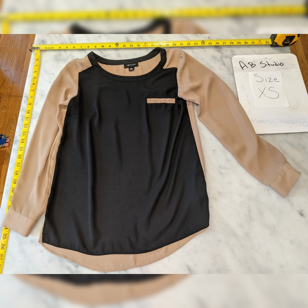 5/$25 Sheer black and tan color block shirt